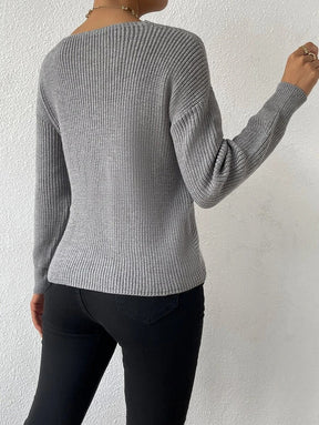 BlütenBliss® - Grey knitted sweater with V-neck and long sleeves