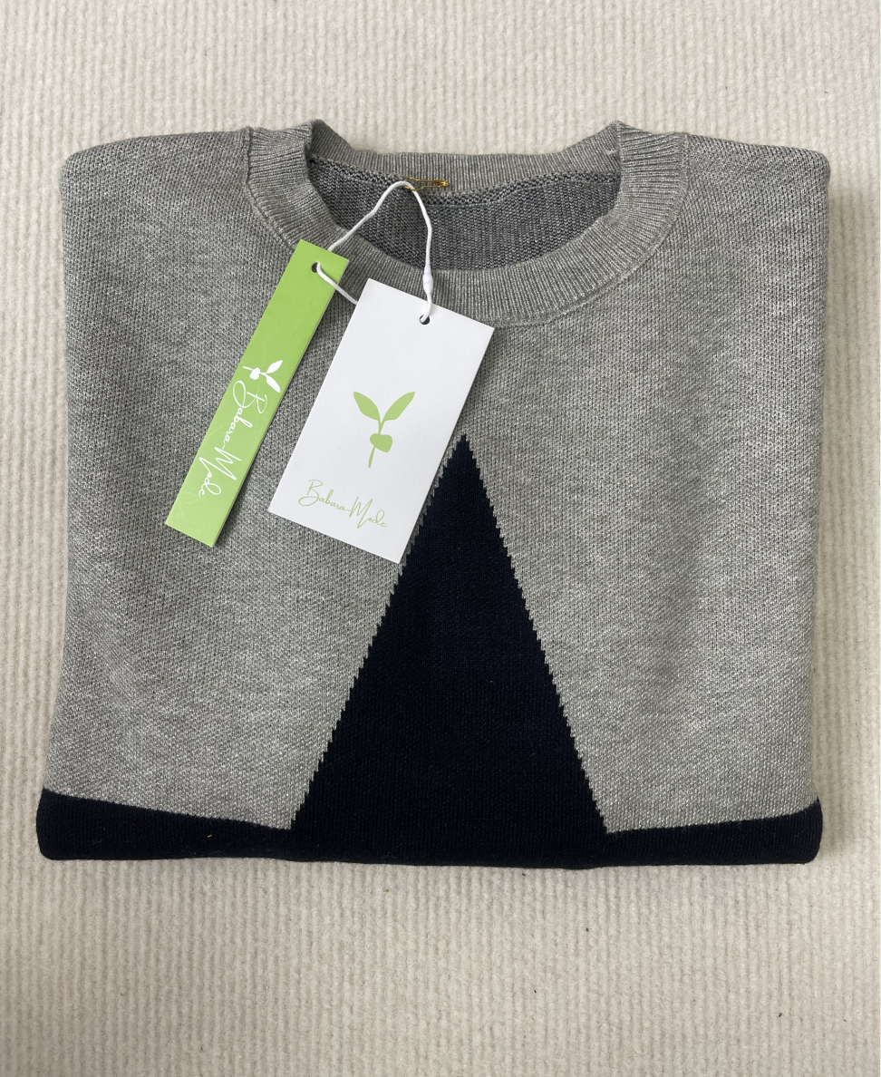 Naturlux® - Large Single Star Grey Long Sleeve Sweater