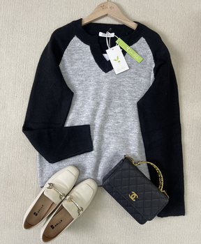 HerbstTrend® - Comfortable V-neck sweater with color block