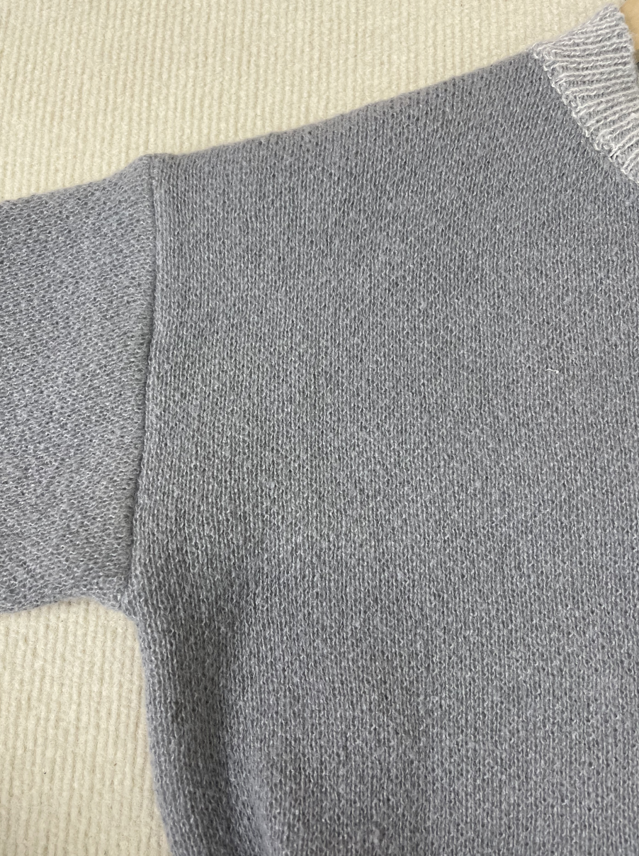 FallStil® - Unique plain grey long sleeve sweater