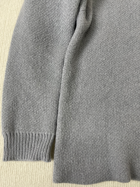 FallStil® - Unique plain grey long sleeve sweater