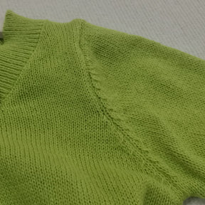 HerbstTrend® - Green plain V-neck sweater