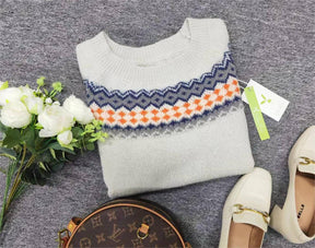 FallStil® - Nordic Elegance sweater that embodies the charm and elegance of Scandinavia