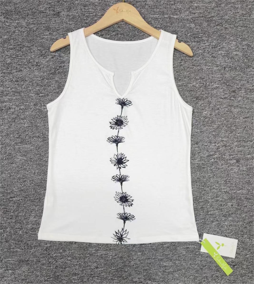 SpringStil® - White Daisy Sleeveless Tank Top with Notched Neck