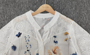 SpringStil® - Short sleeve top with eyelet lace and garden floral print