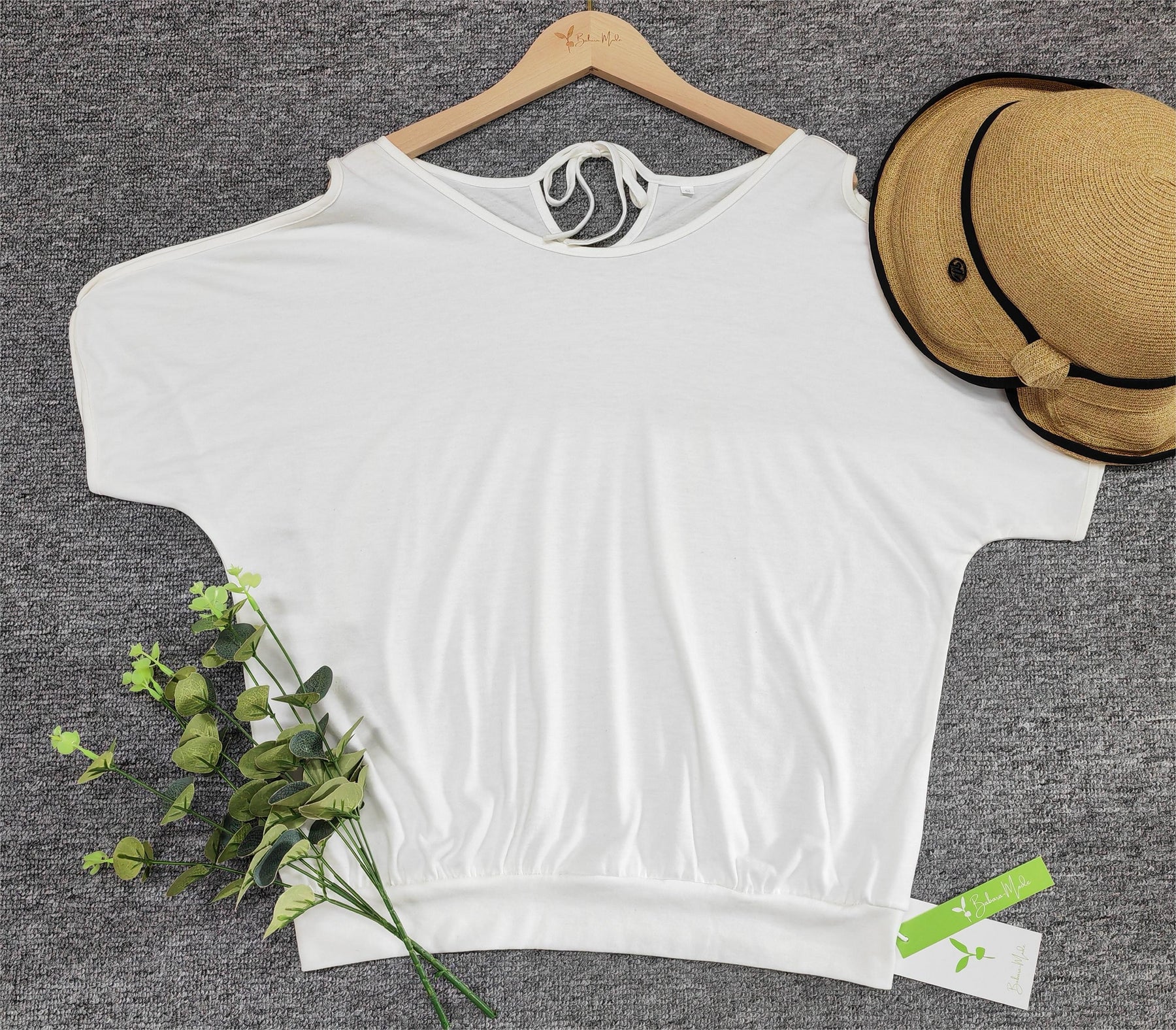 PureWear® - Simple white round neck top