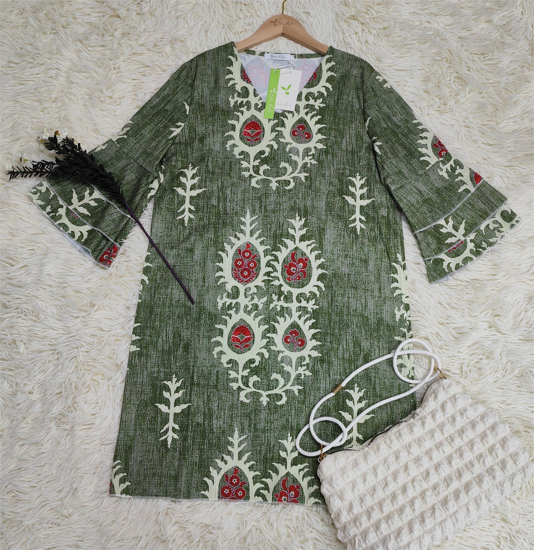 SpringStil® - Green mini dress with 3/4 sleeves