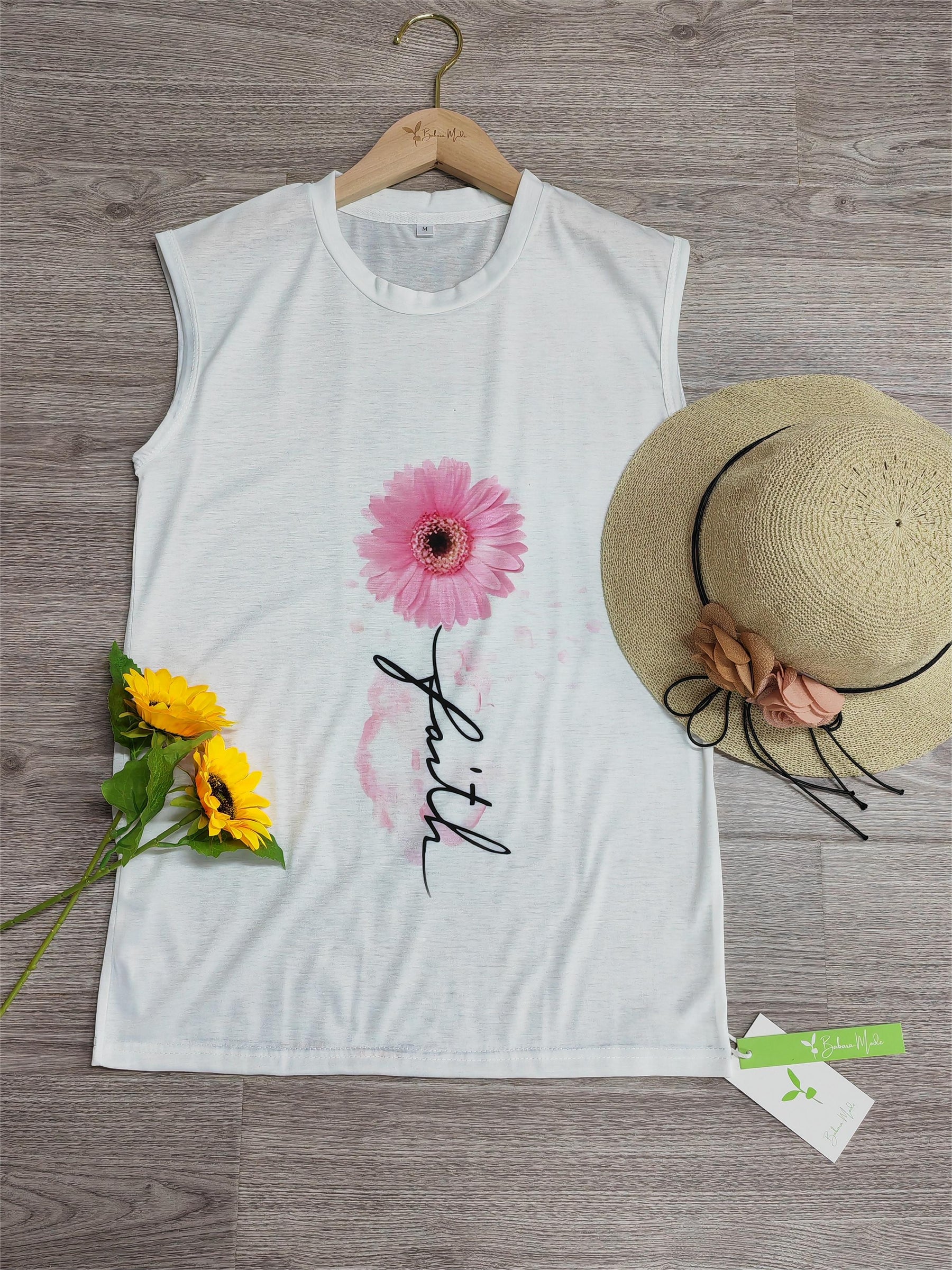 Naturlux® - Airy sleeveless top with floral print