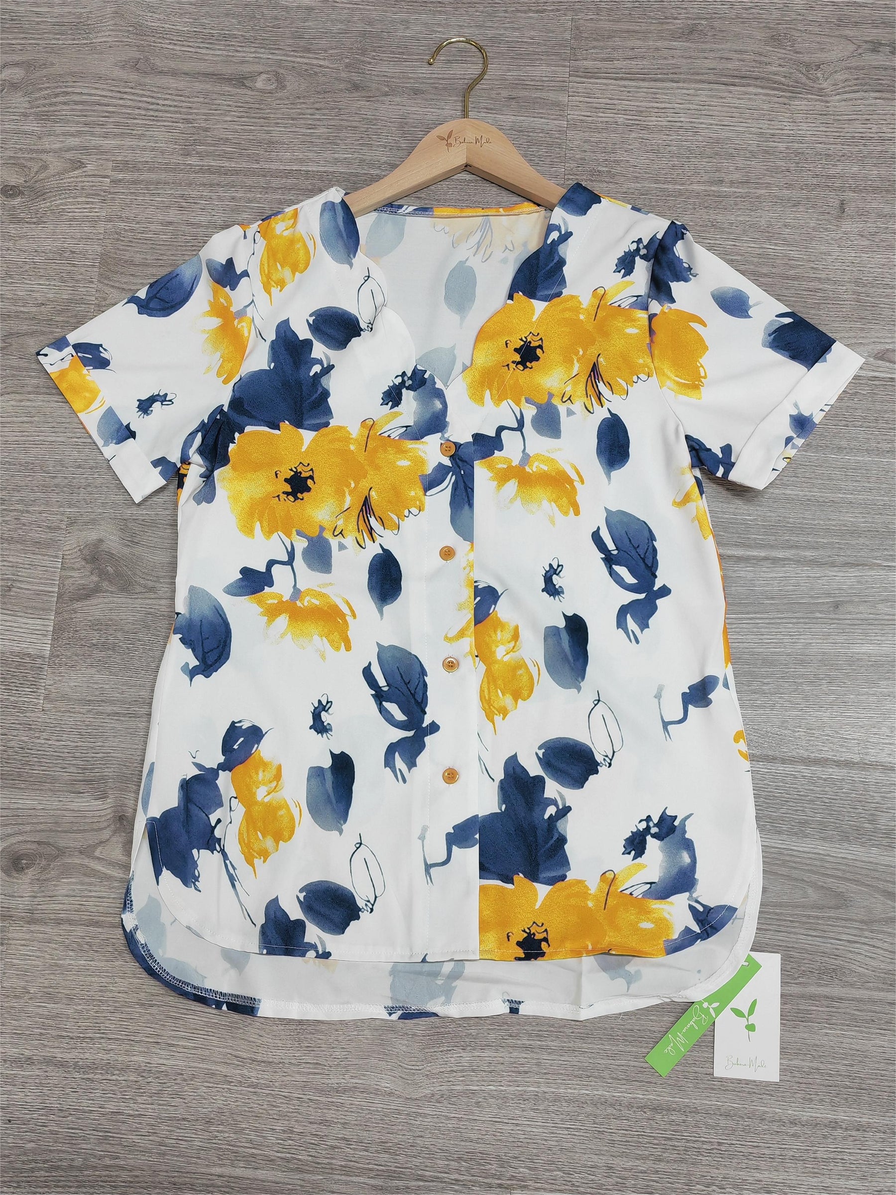 SpringStil® - Romantic short-sleeved top with floral print