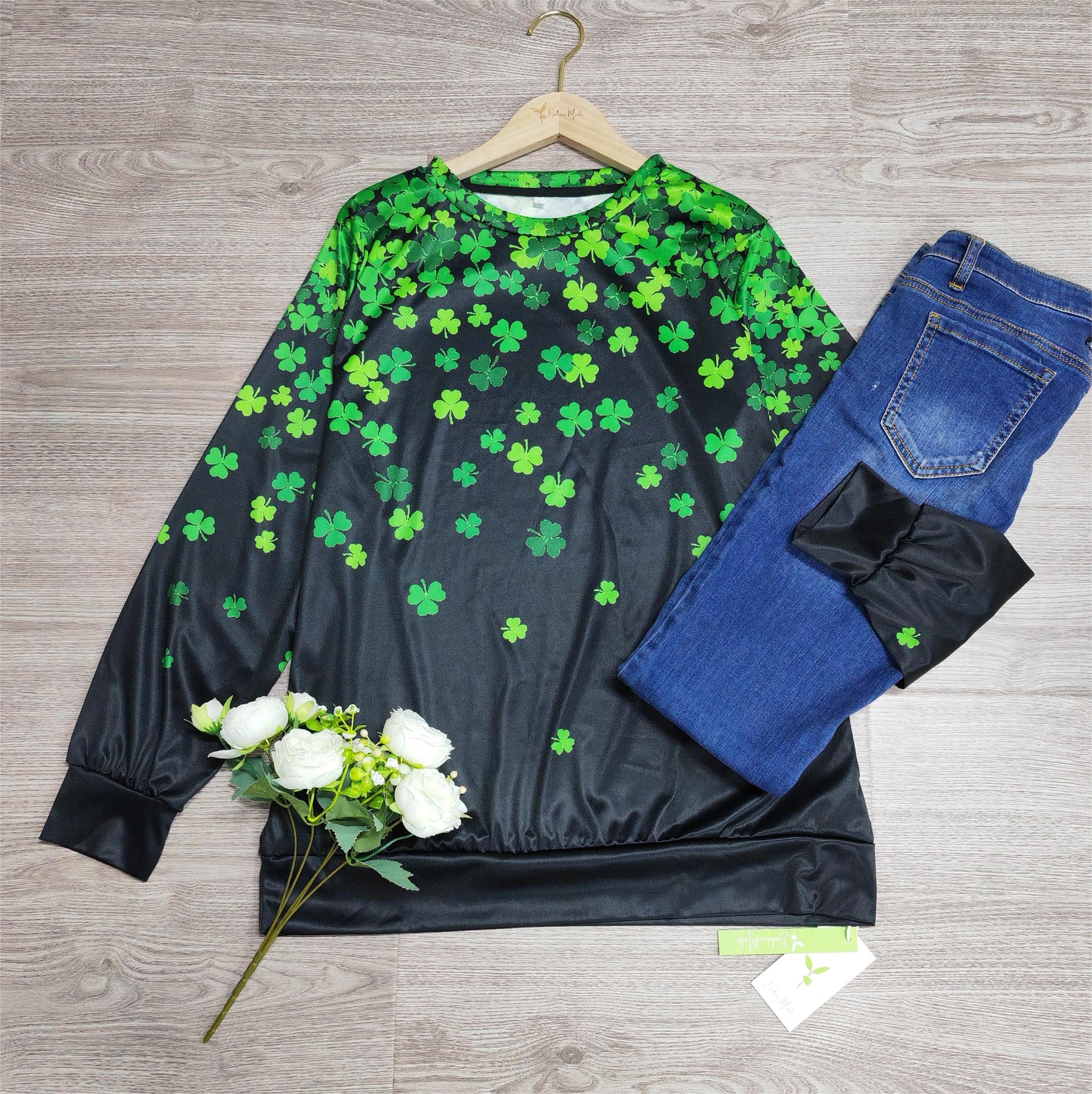 SpringStil® - Lucky Green long-sleeved top with four-leaf clover