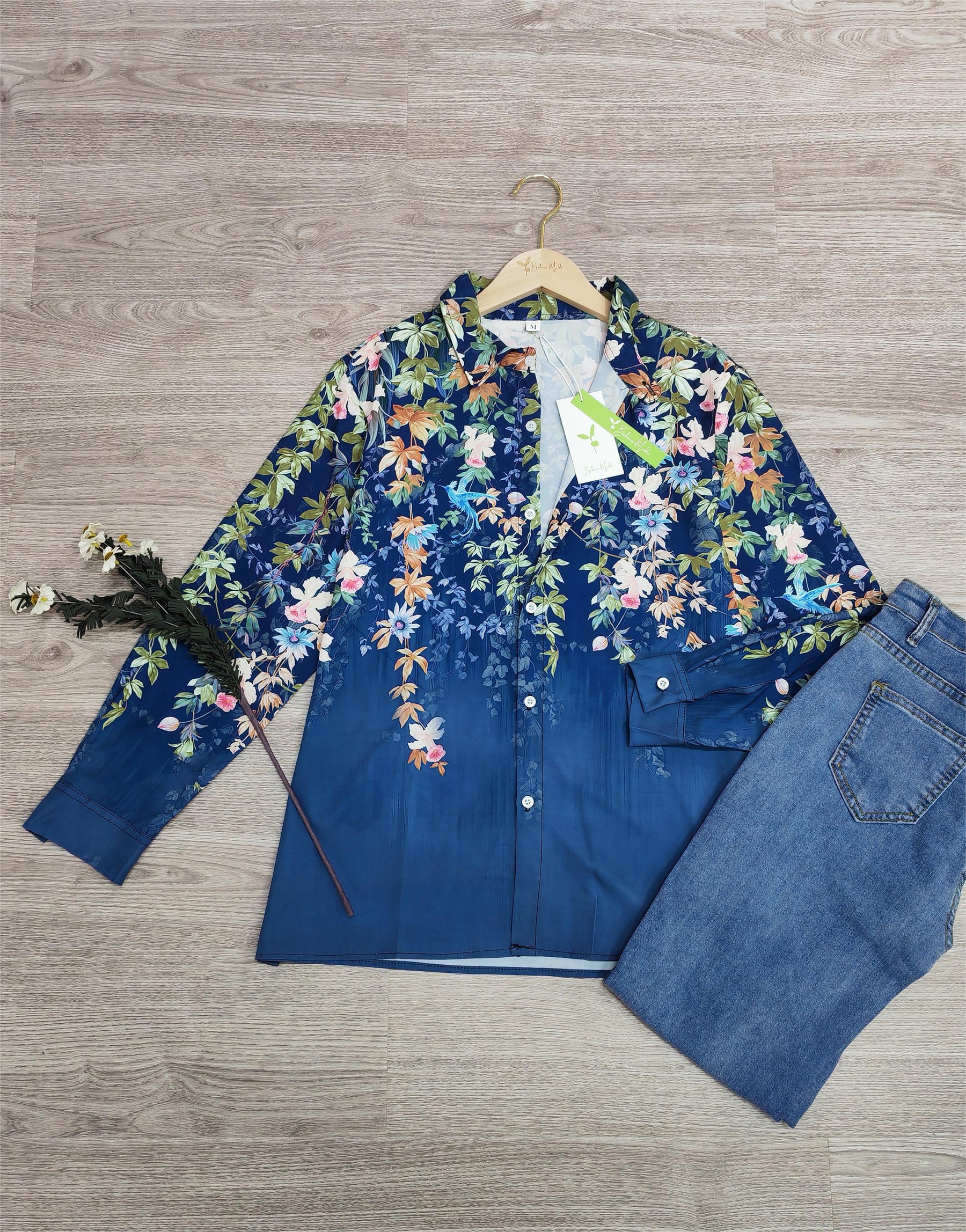 FallStil® - Blue blouse with floral print and leaves