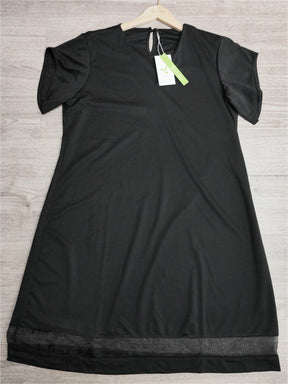 FallStil® - Elegant black mini dress with split sleeves V-neck