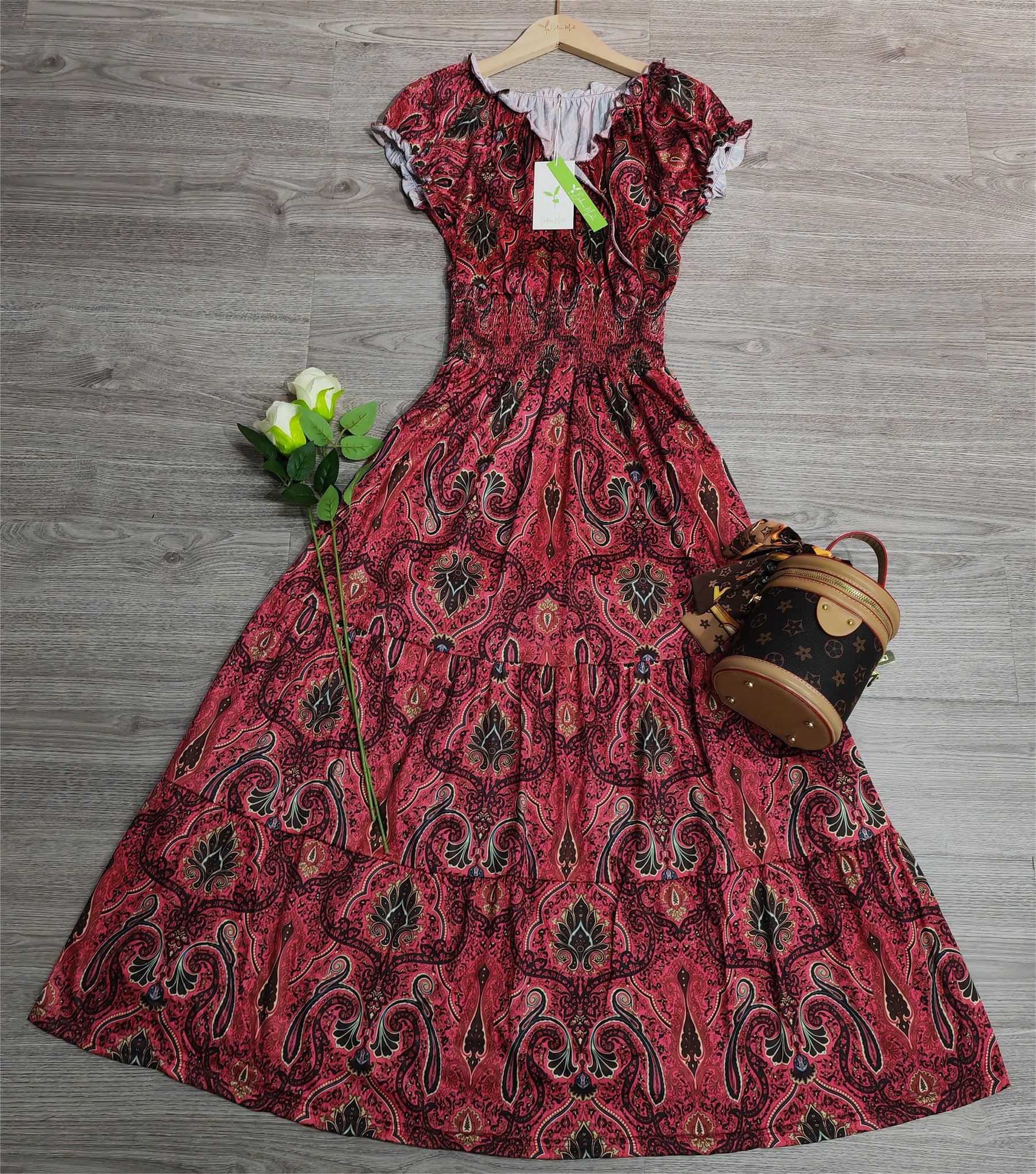 BlütenBliss® - Stop and Stare maxi dress with paisley print