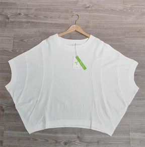 BlütenBliss® - Simple white batwing top