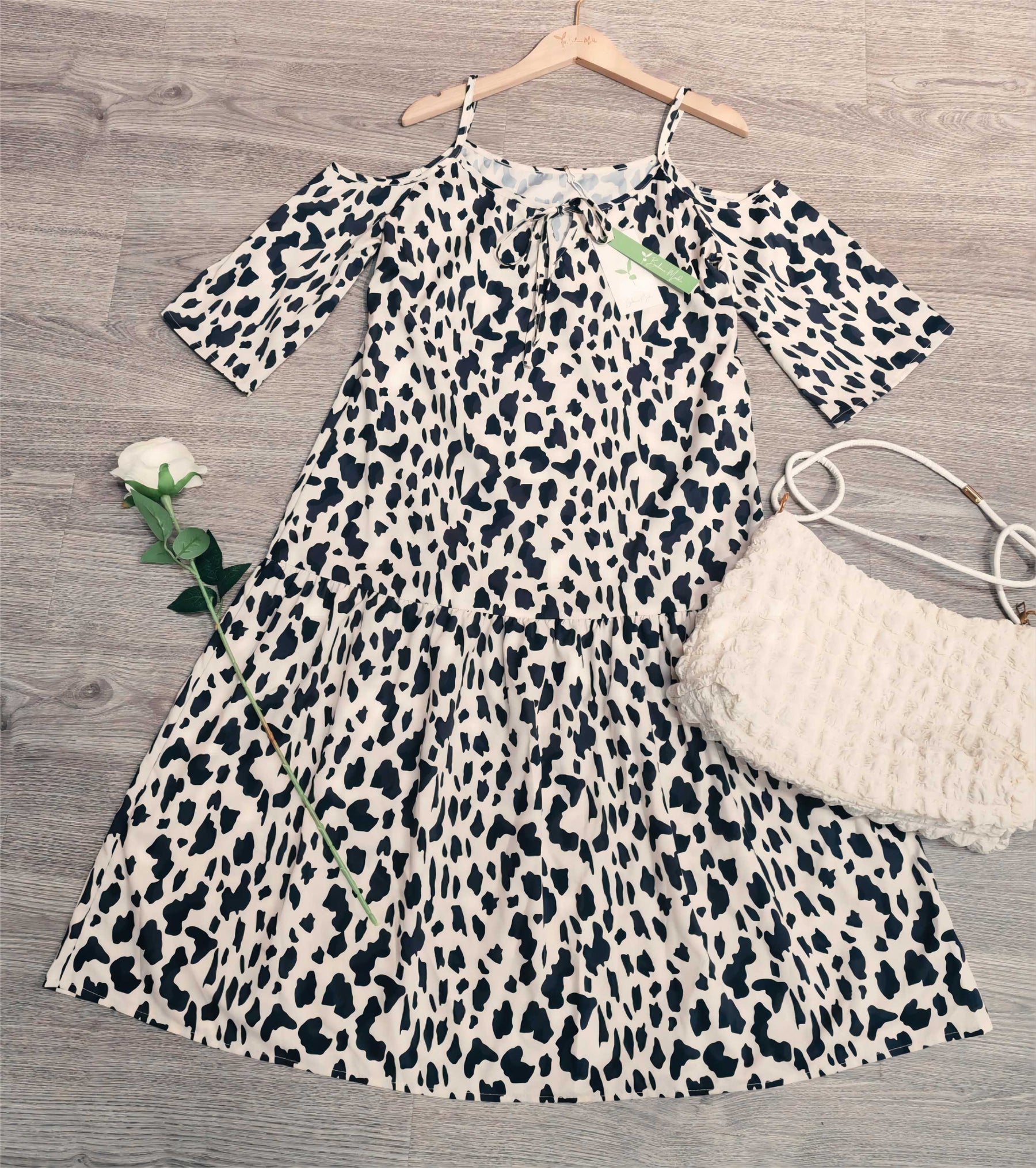 BlütenBliss® - Ready to Pounce dress with cheetah print