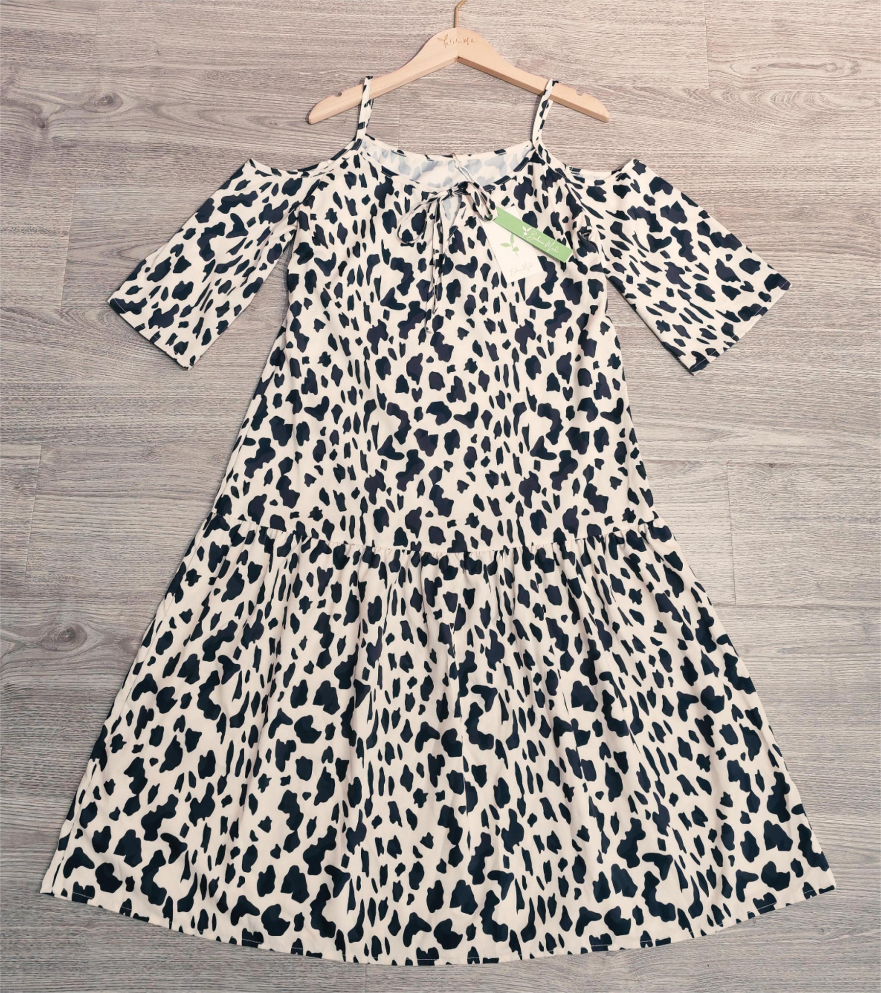 BlütenBliss® - Ready to Pounce dress with cheetah print