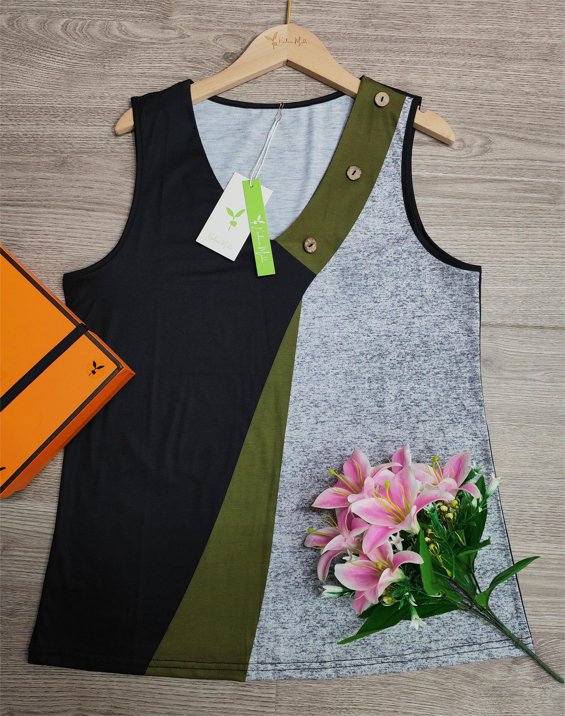 EcoExotica® - Eye-catching color block sleeveless tank top