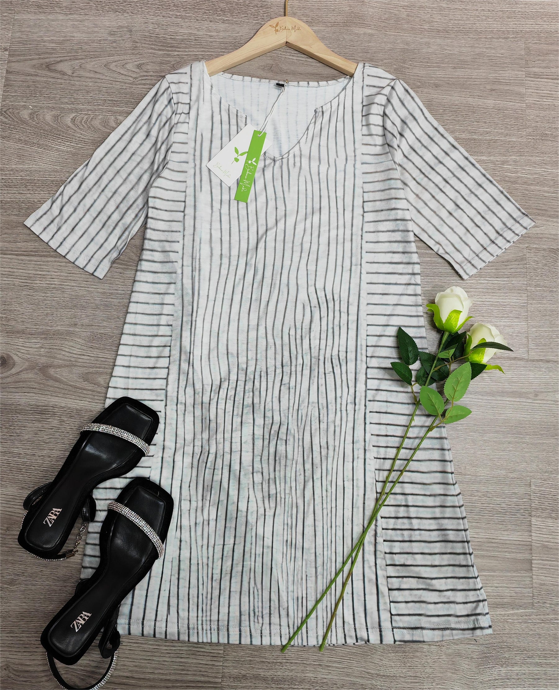 BlütenBliss® - Grey striped mini dress with half sleeves