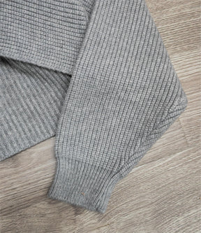 BlütenBliss® - Grey knitted sweater with V-neck and long sleeves