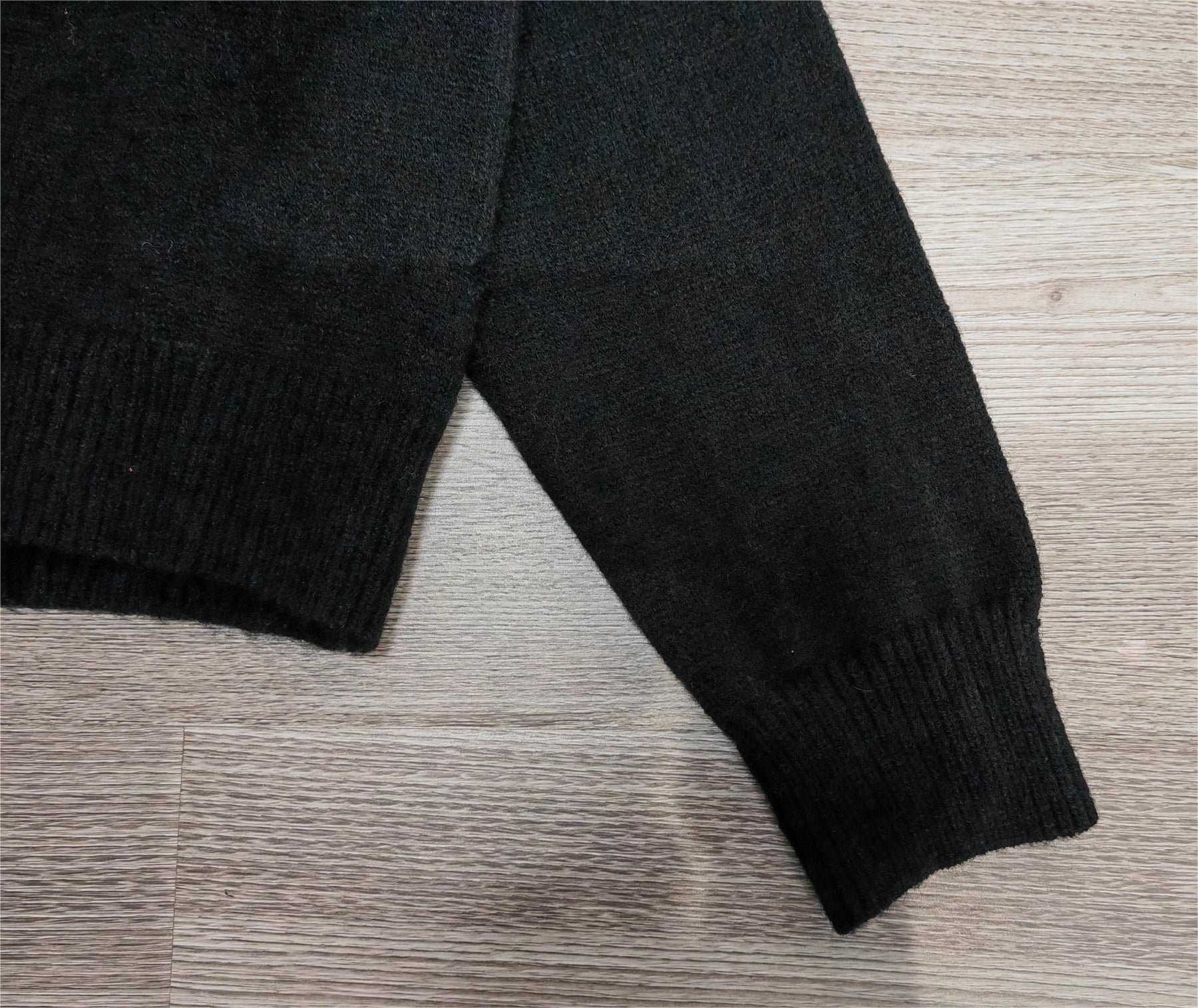 Naturlux® - Simple long-sleeved cardigan black plain