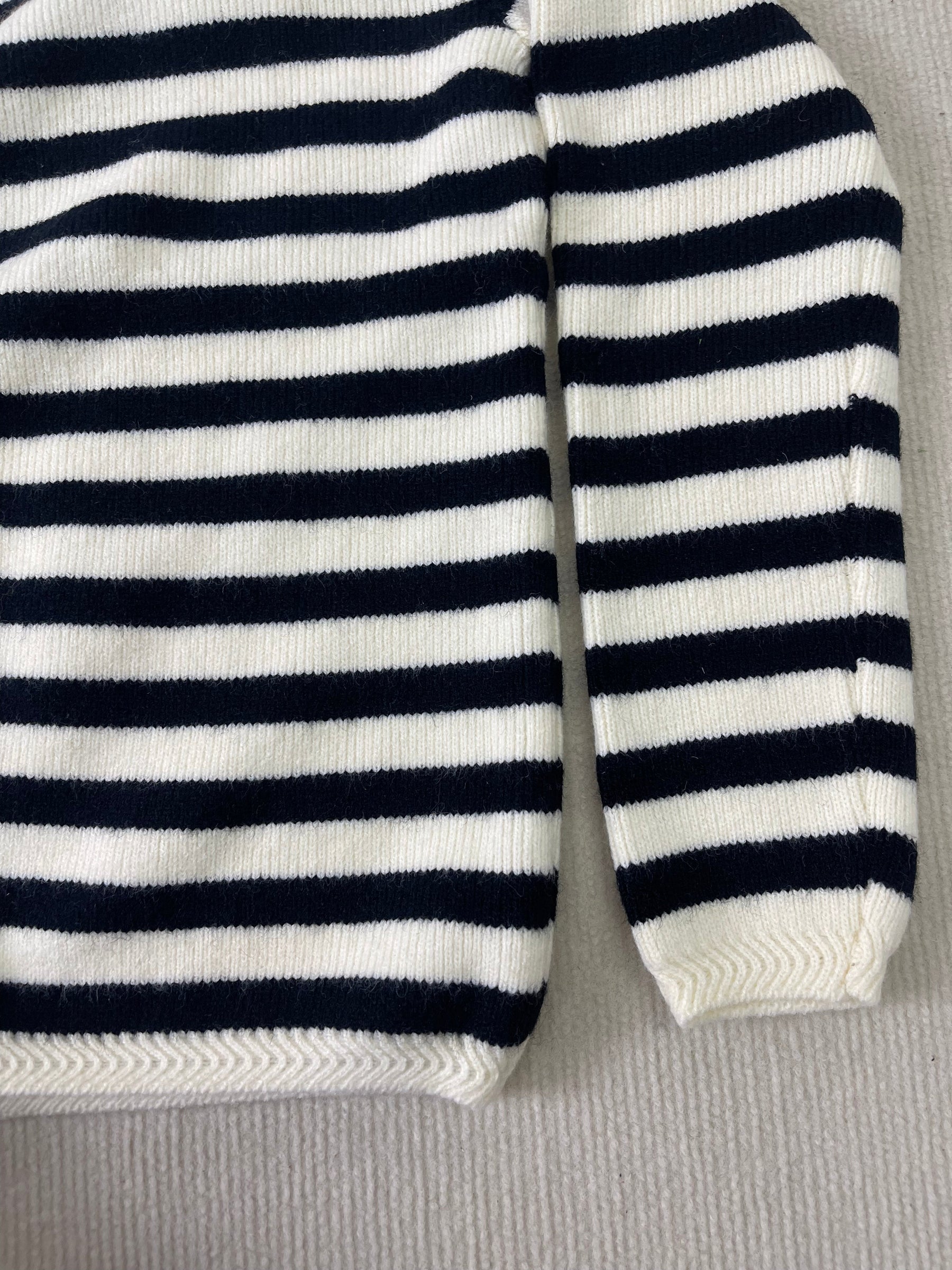 StrickSinn® - Chic long-sleeved striped cardigan 