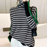 Even&amp;Vil® - Green striped sweater with black and white diamond pattern