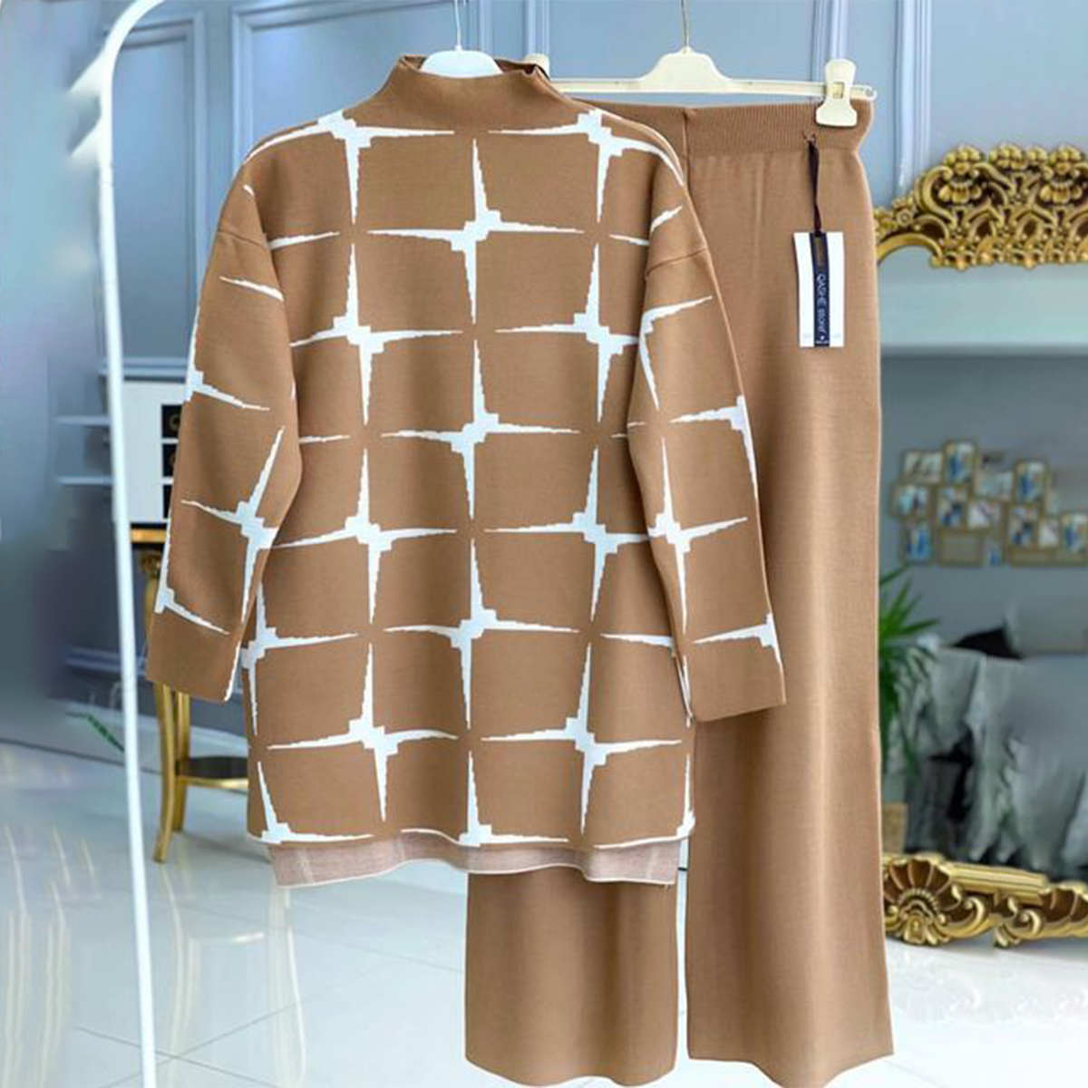 FallStil® - Two-piece set with long sleeves in taupe