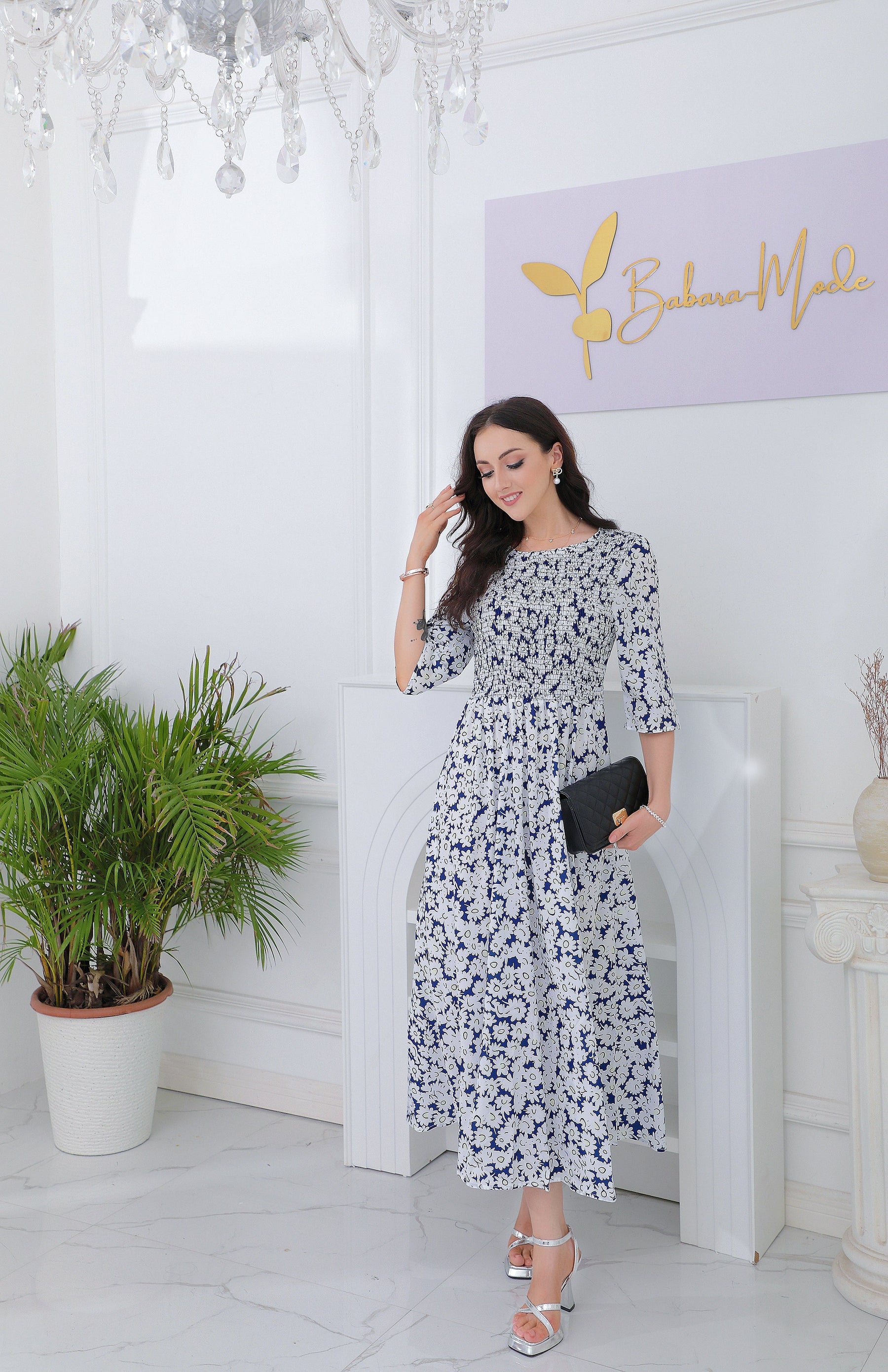 Springstil® - Navy blue midi dress with daisy print and side pockets