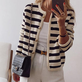 Monochrome trend coat