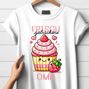 Newly Baked Grandma - T-Shirt