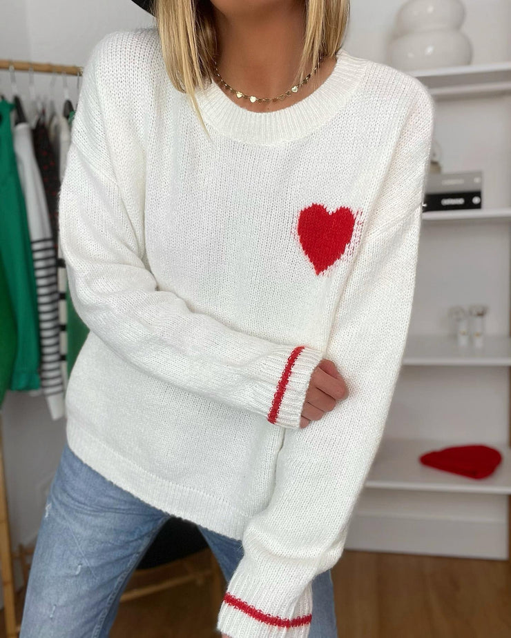 FallStil® - Red heart sweater with long sleeves in white