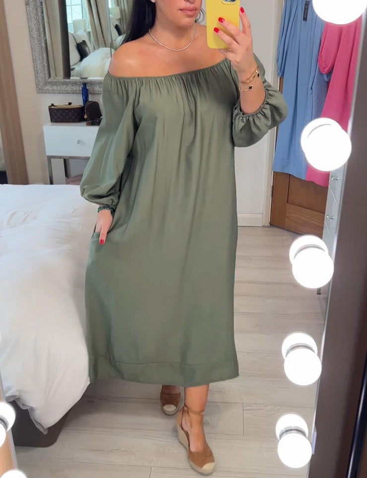 BlütenBliss® - Baggy Green Plain Off Shoulder Maxi Dress