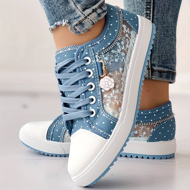 BioBlüte® - trendsetter sneakers with star appeal